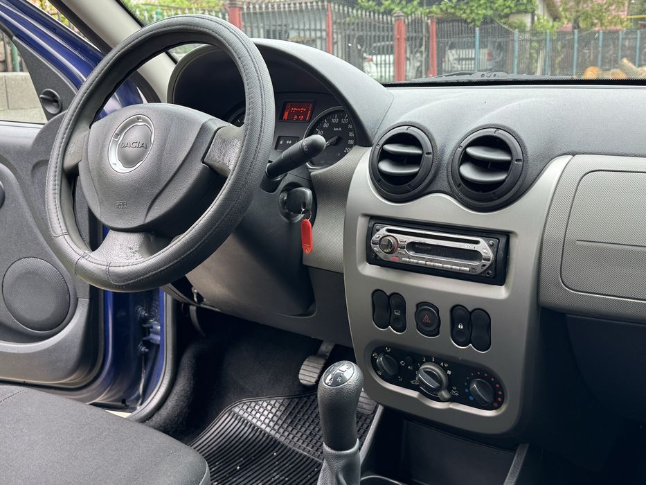 Vând Dacia Sandero Motor 1.4 Benzină MPI 2009 cu Climă Import Germania