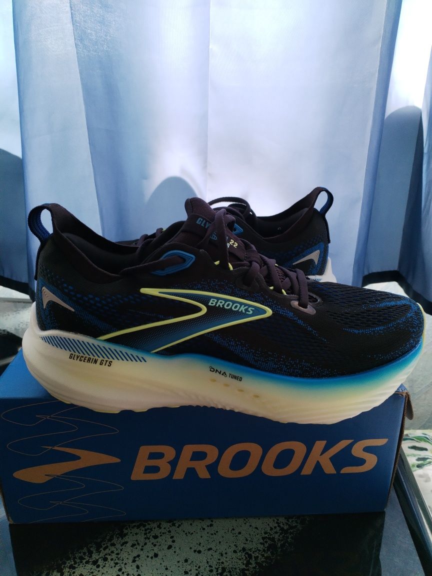 Brooks Glicerin 22 GTS 42.1/2 нови