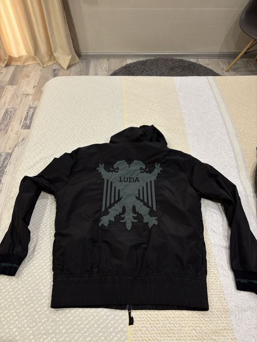 Панталон и ветровка на луда