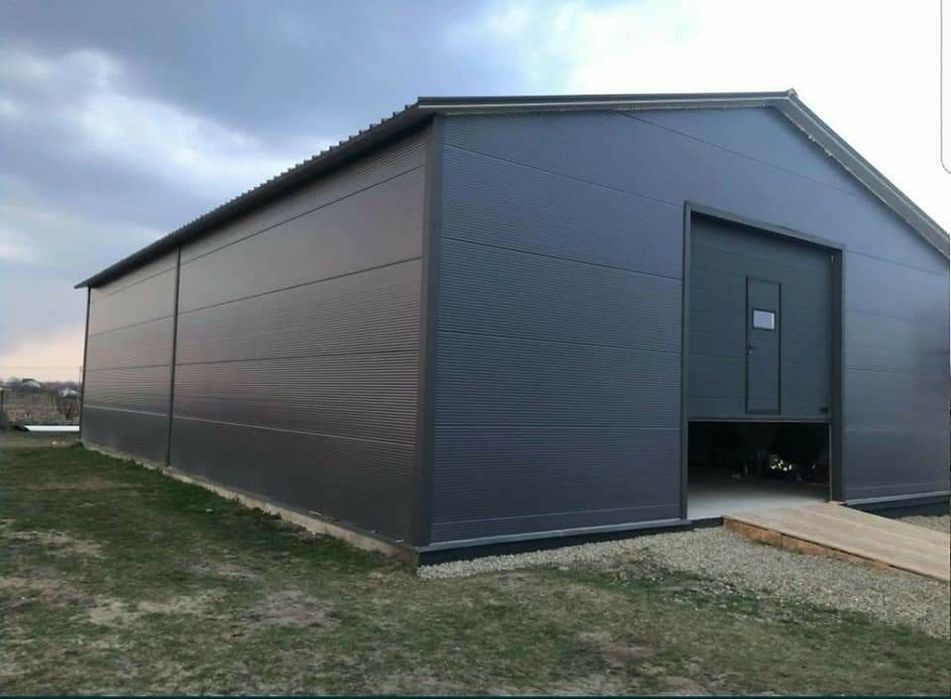 Vand hala pe structura metalica 10x24x4 invelita cu panouri sandwich