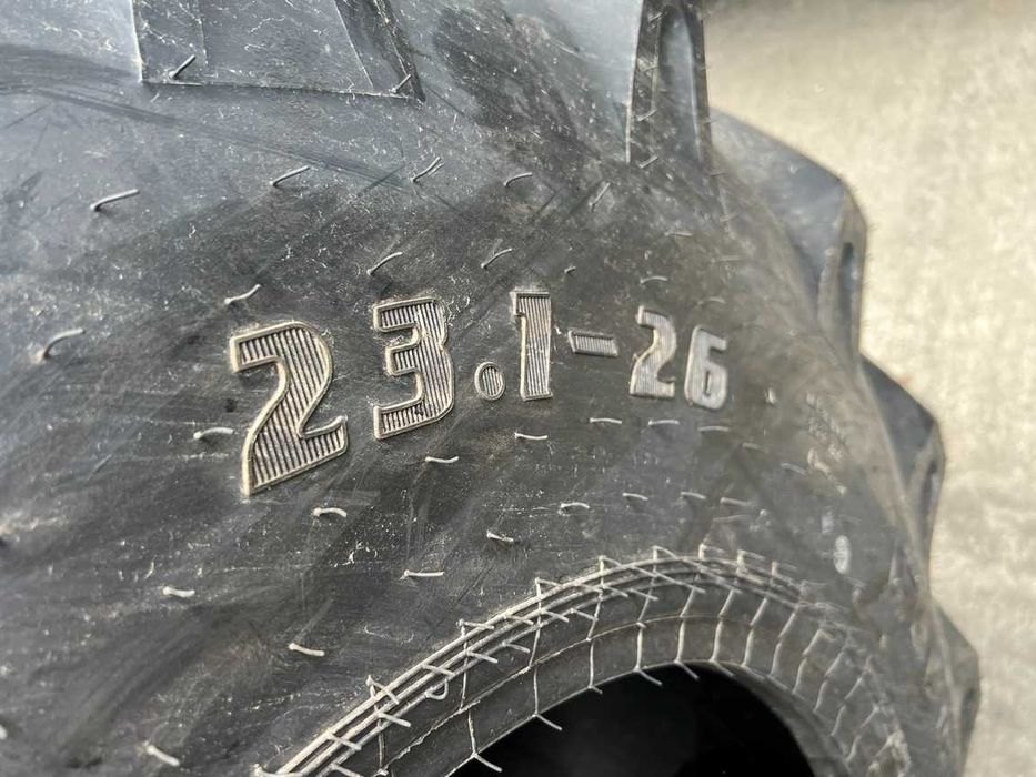 Cauciucuri 23.1-26 cu 16 pliuri noi pentru combina CASE, JOHN DEERE