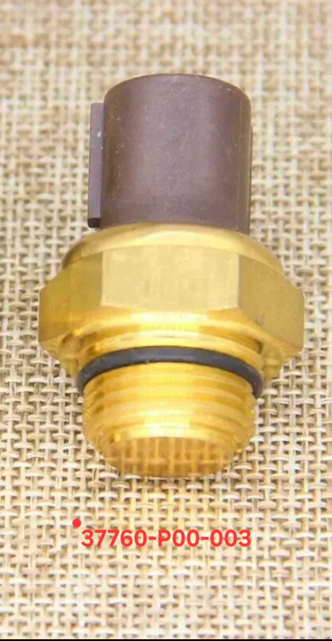 № 132 Датчик радиатор 37760-P00-003 и температура 37870 PJ7 003  Хонда