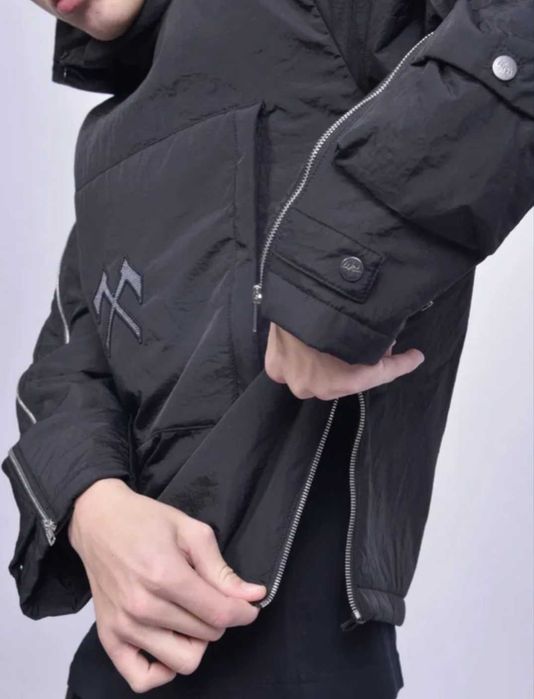 Рядко Яке Анорак на Луда