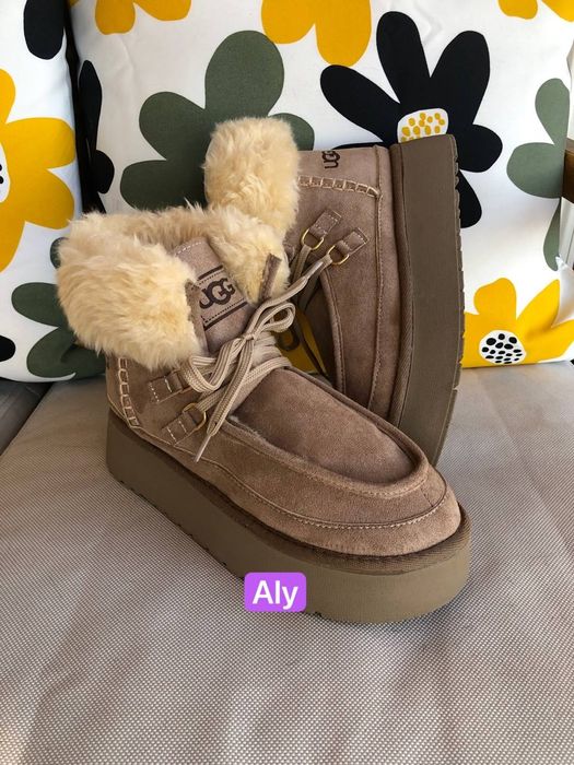 Ugg uri dama imblanite
