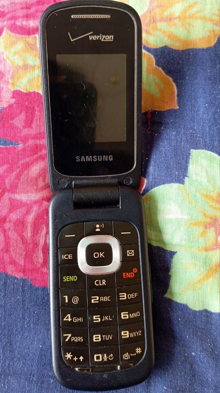 Телефон Samsung Perfectum
