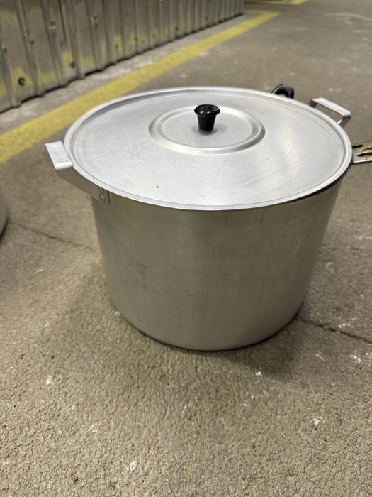 Продам алюминиевые кастрюли