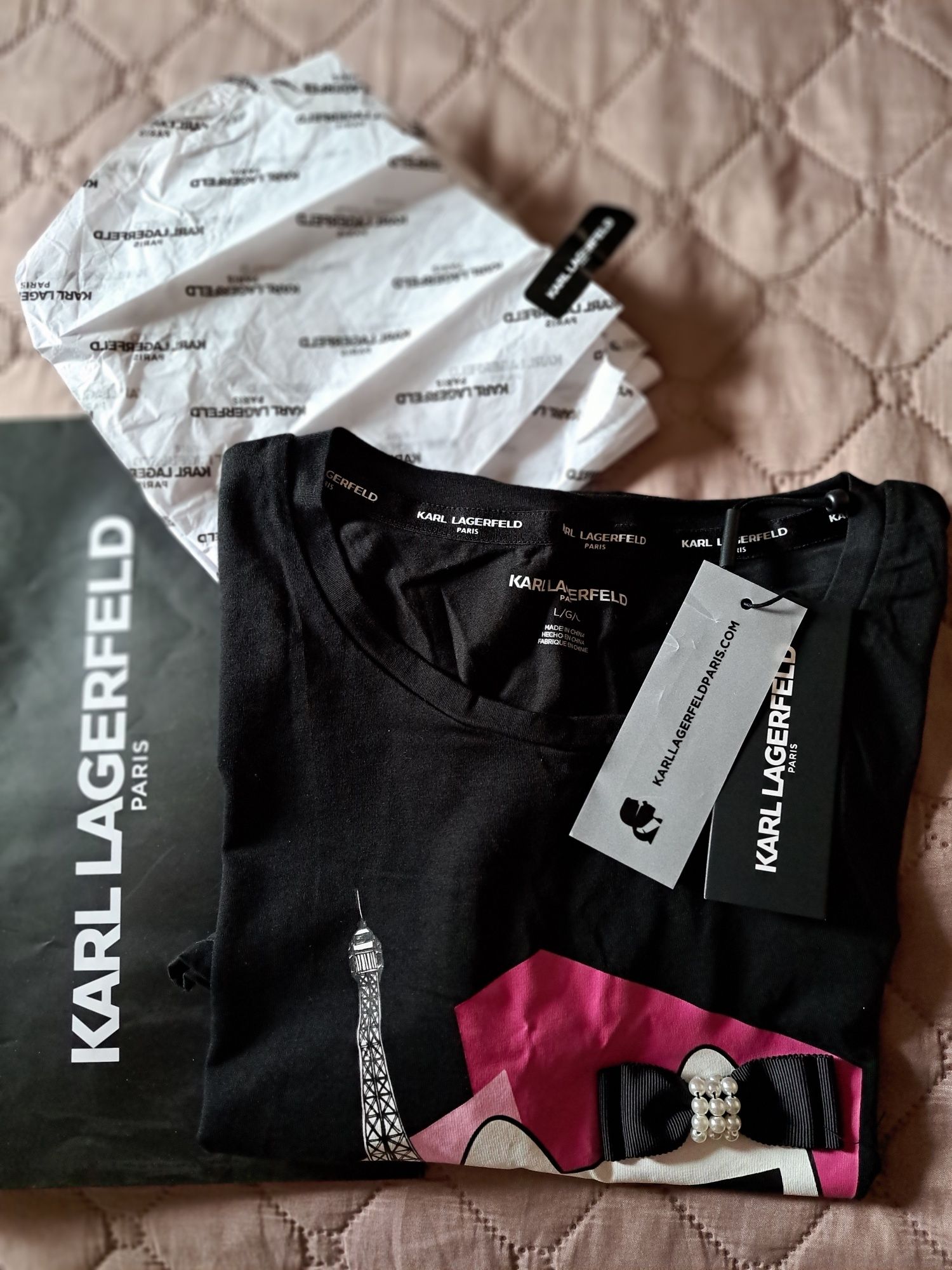Дамска оригинална  тениска Karl  Lagerfeld, нова.