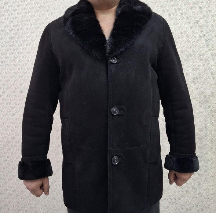 Продам мужскую дубленку