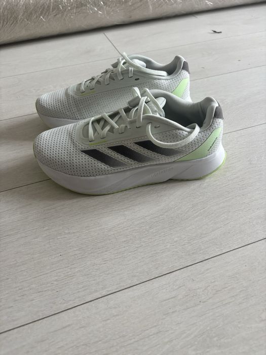 Маратонки Adidas унисекс