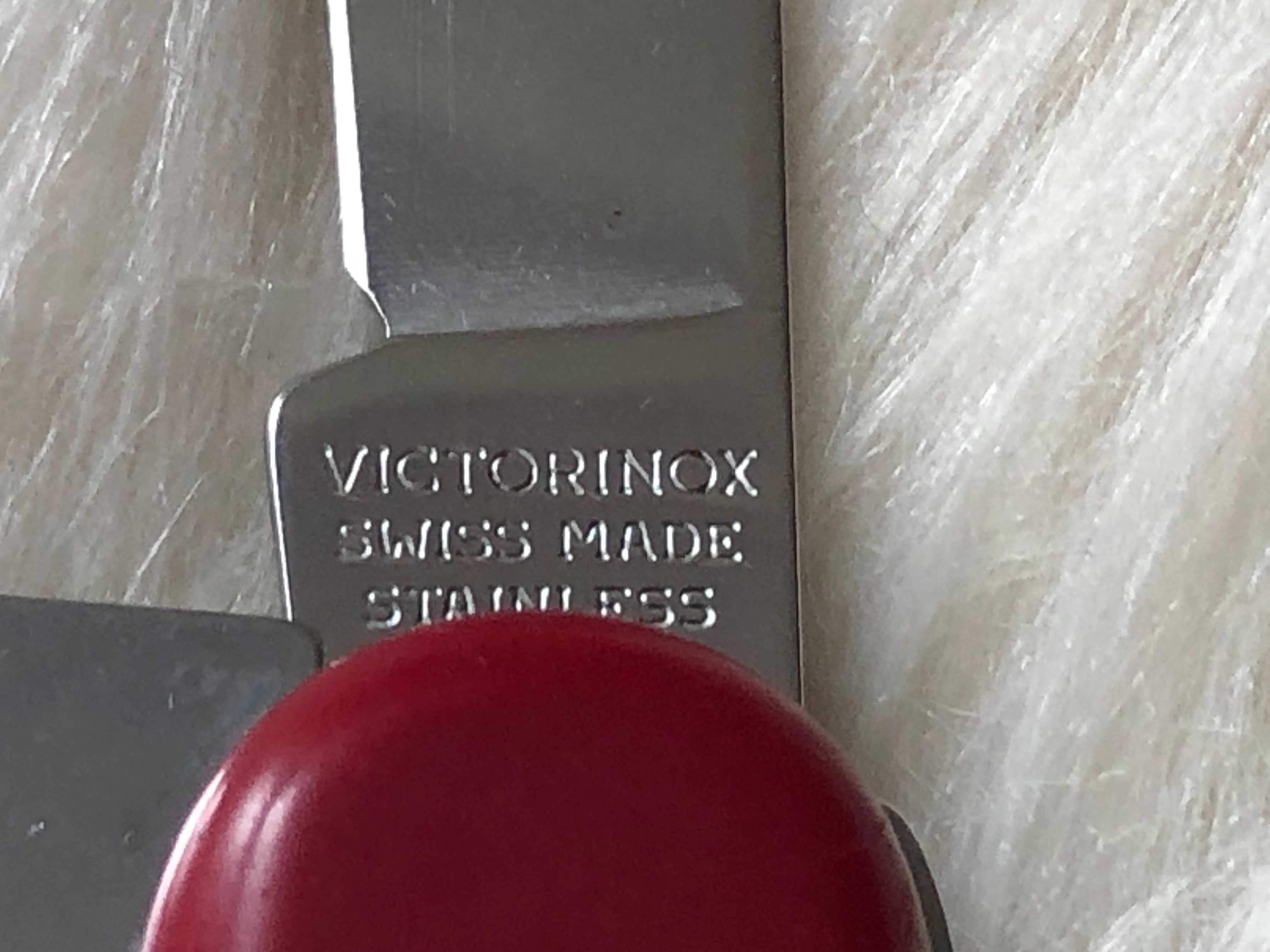 Briceag  Victorinox Swiss Army  Officier  84mm