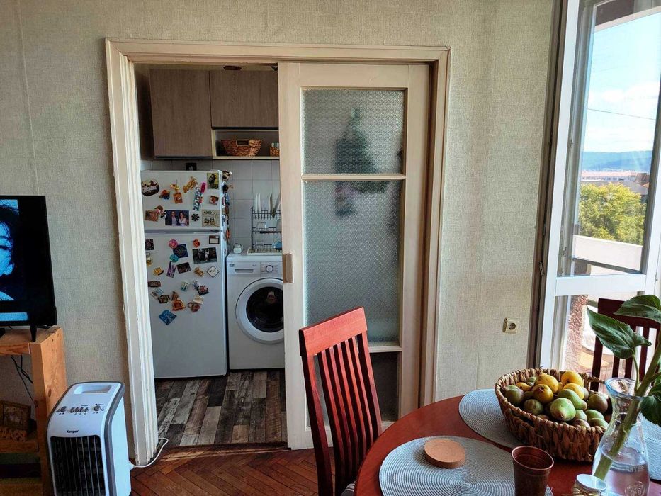 Продава се Двустаен апартамент в Варна, Централна поща - 66 кв.м за 2175 €/кв.м - Снимка #2