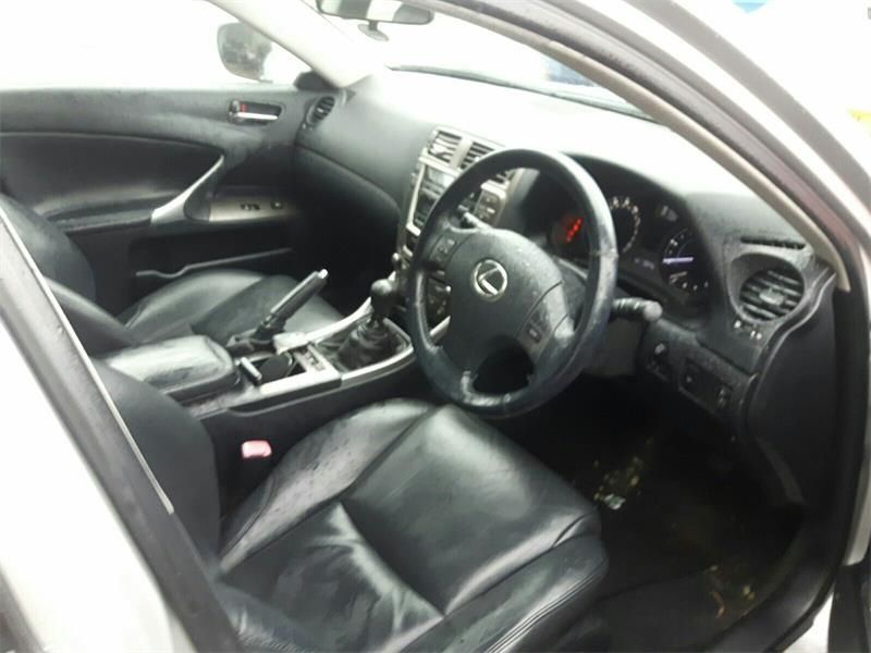 Turbina Lexus IS 2006 Berlina 2.2