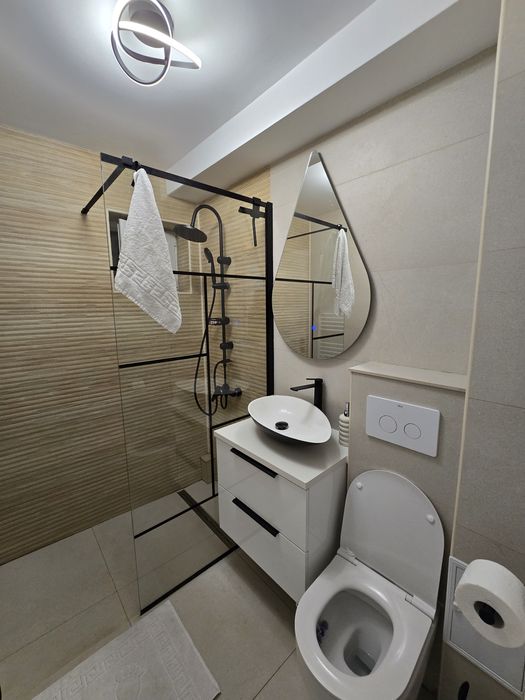 INCHIRIEZ apartament cu 2 camere in regim hotelier