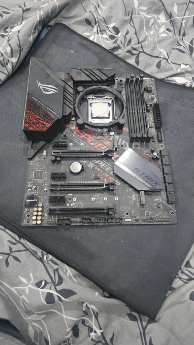 Материнская плата asus rog strix z 390-H