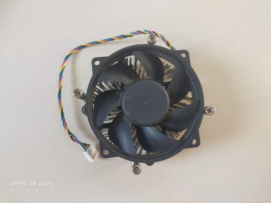 Продам кулер для проца