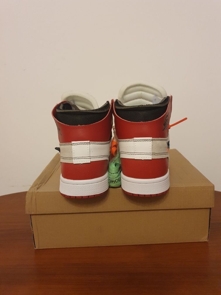 Air Jordan 1 off white chicago