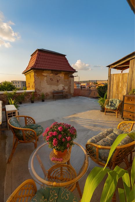 Vând apartament la casa ultracentral deosebit cu panoramā