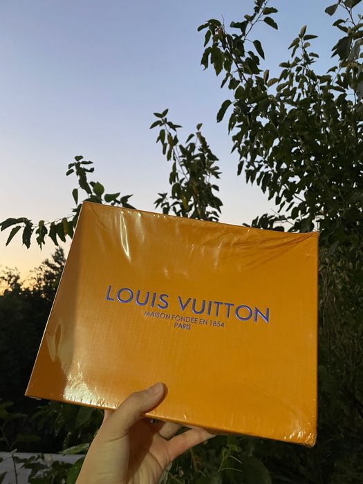 Sumka Louis Vuitton yangi