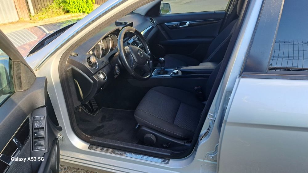 Mercedes Benz C200