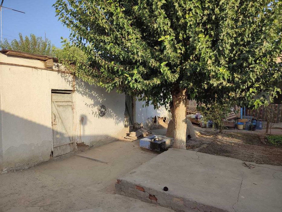 уй сотилади 4 ярим соток 3 хона