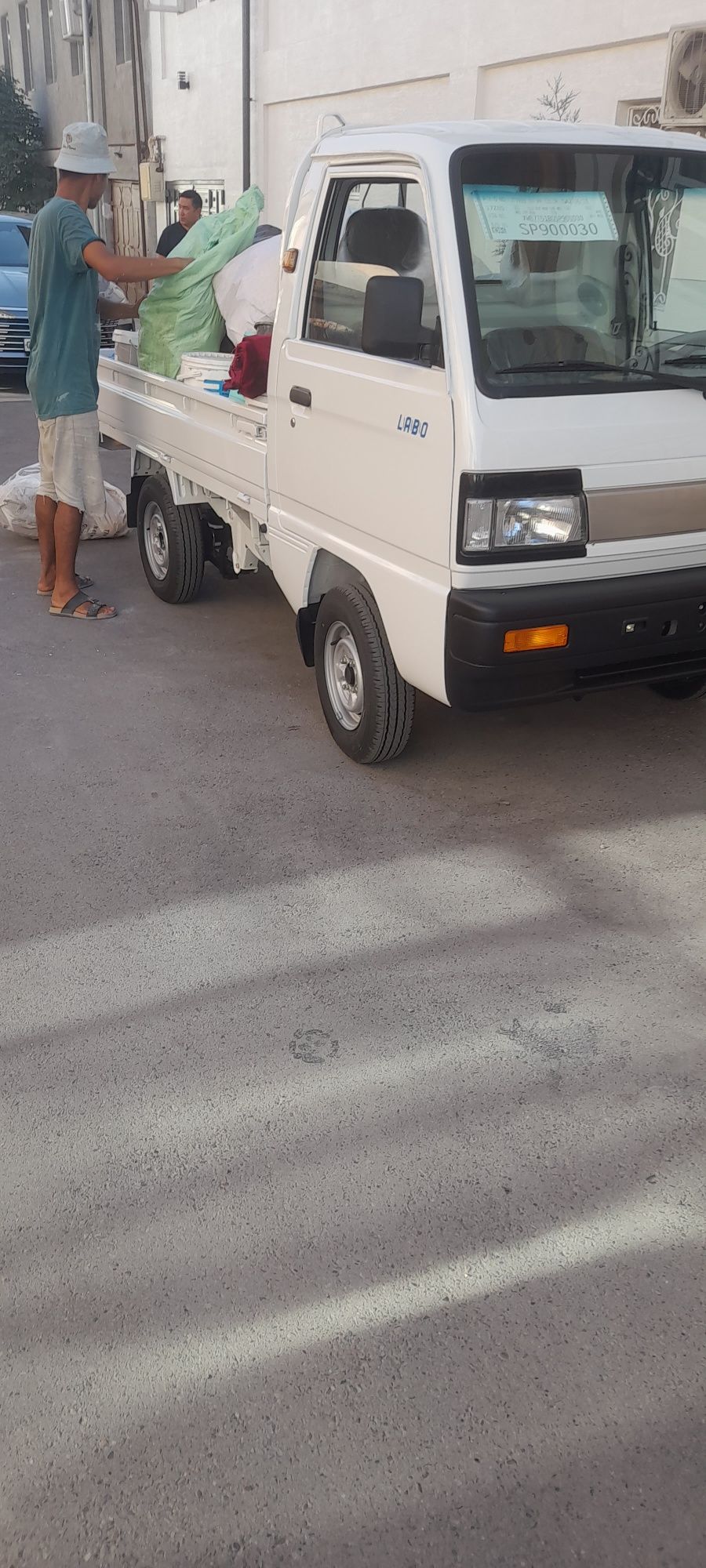 Vizof Musor yuk tashish Labo Zil