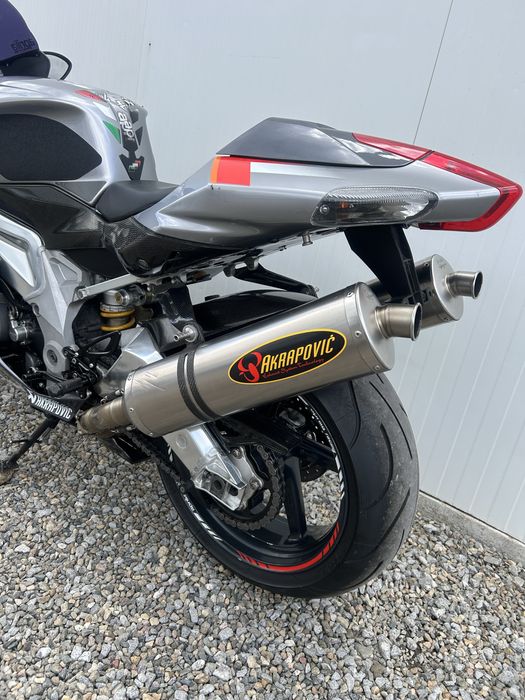 Aprilia RSV 1000 R