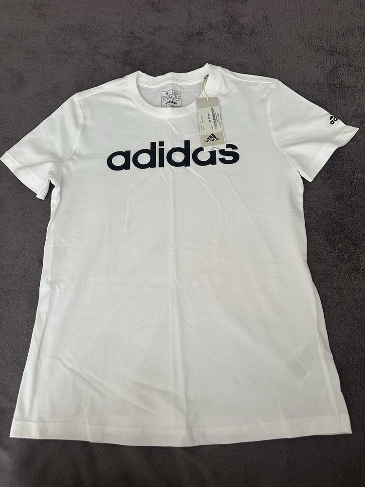 Adidas дамска тениска размер M
