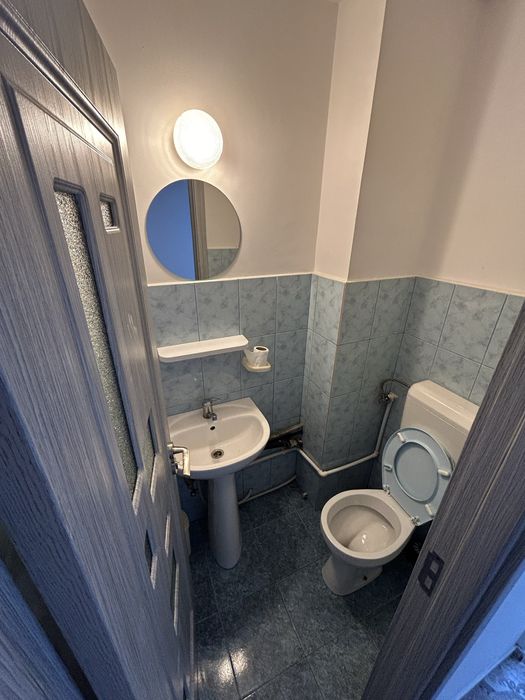 Regim hotelier, apartament cu 4 camere, decomandat, parter