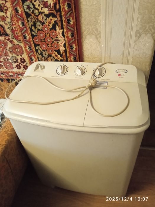 Продам стиральную машинку