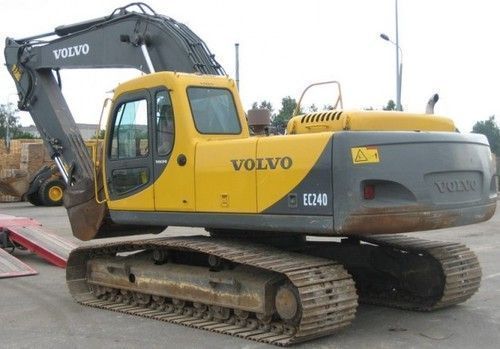 dezmembram excavator volvo ec240