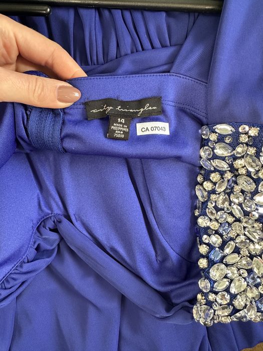 Официални дълги и къси рокли