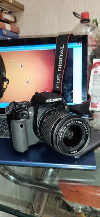 Срочно продам фотоаппарат Canon 650d