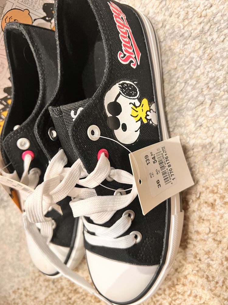 Чисто нови гуменки Snoopy