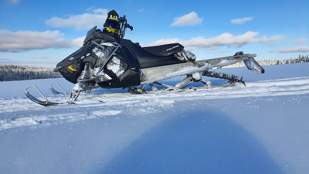 Snowmobil Polaris PRO RMK 800