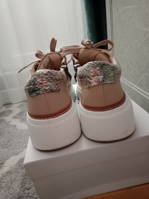 Красовки фирма LIICI