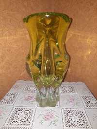 Красивая,  большая ваза, Богемское стекло ,Чехословакия
