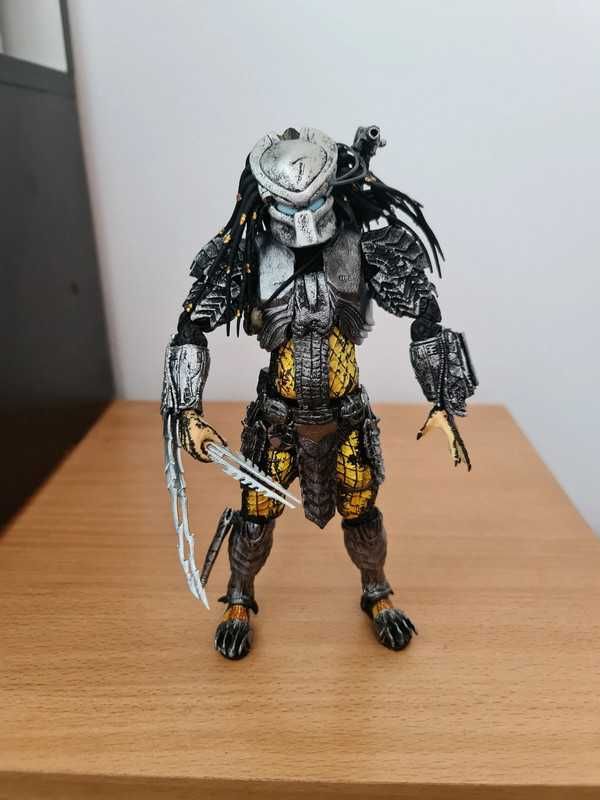 Figurina Predator