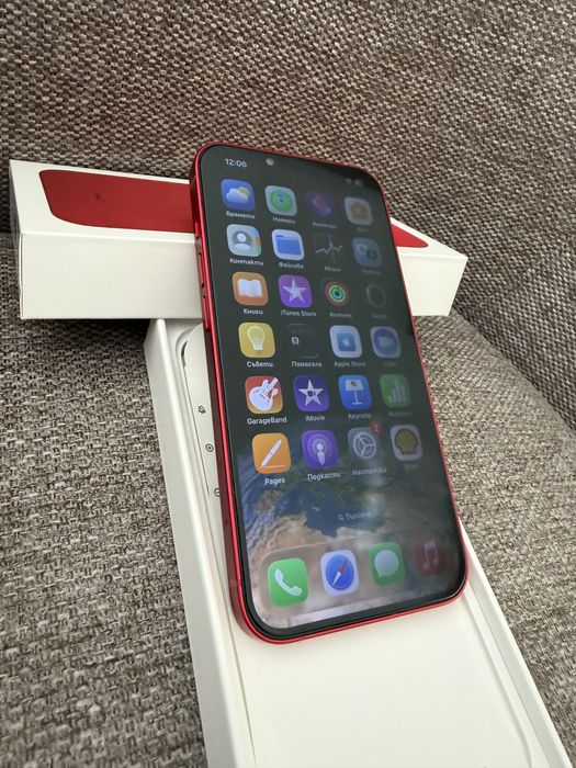 IPhone 13 red 128 GB
