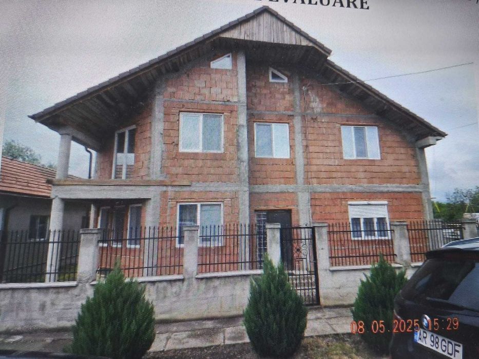 De vanzare teren cu casa in Vinga, Jud. Arad.