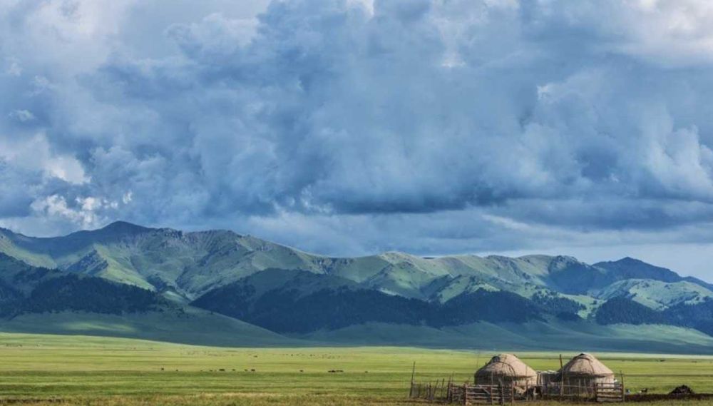 Земля больше не создаётся.
Но шанс владеть ею — да.