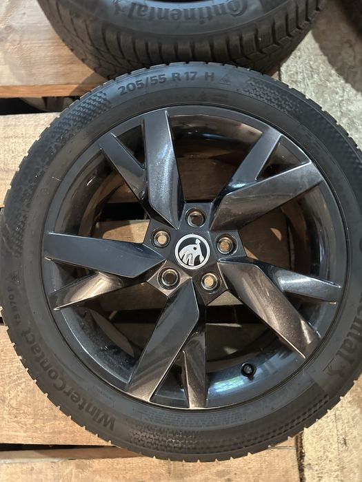 Jante 17” OEM Skoda - anvelope iarna  205/55 17