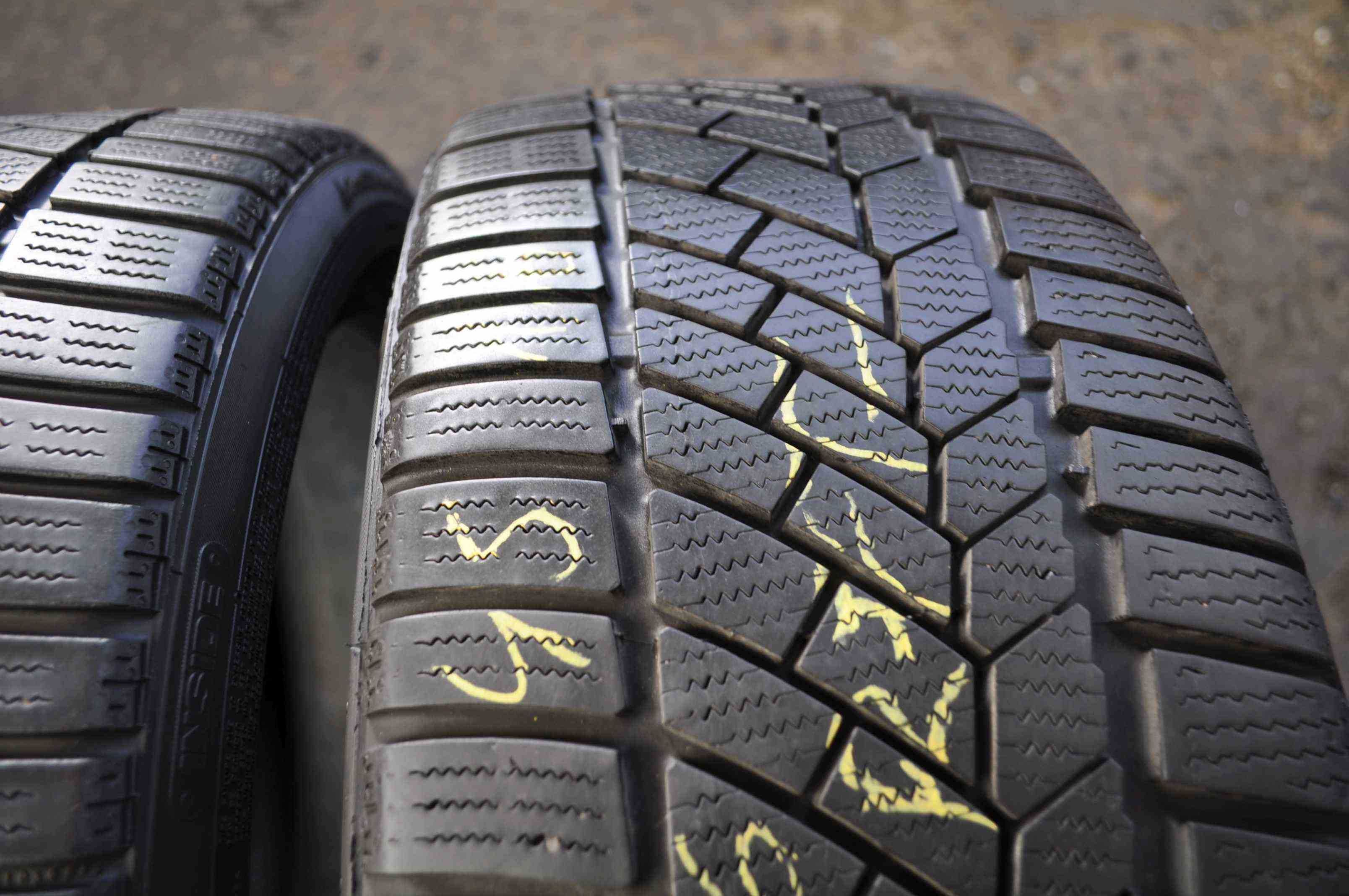 Anvelope Iarna 225/40 R18 CONTINENTAL ContWinterContact TS830P Runflat
