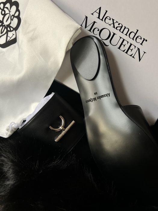 Чехли alexander mcQUEEN