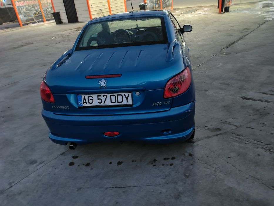 Vând Peugeot 206 cc