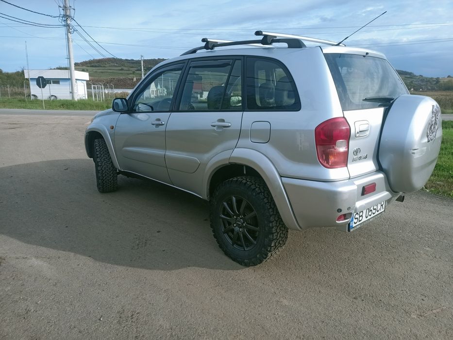 Toyota RAV4 4x4 permanent , an fabricație 2003