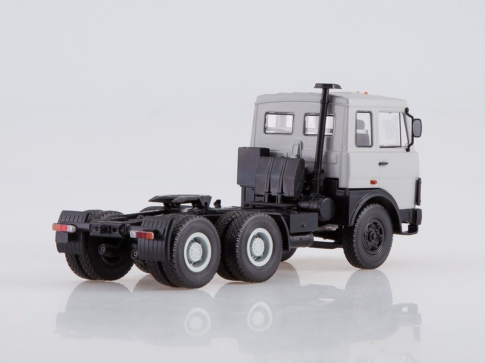 Gaz AA model 1:43