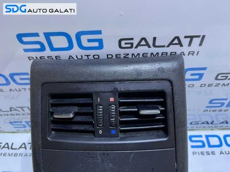 Capac Cotiera cu Gura Grila Aer Ventilatie Aerisire BMW Seria 3 E90 E91 2004 - 2010 Cod 7130707 7145681 6932023 7118049