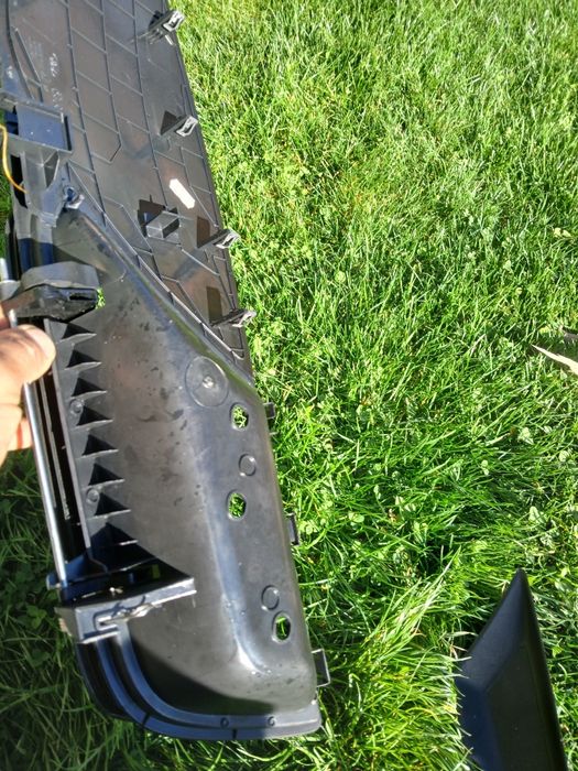 Buzunar central in stare foarte bună