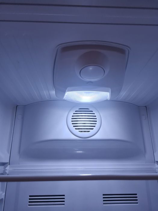 Vând combina Arctic No Frost ,pt piese de schimb