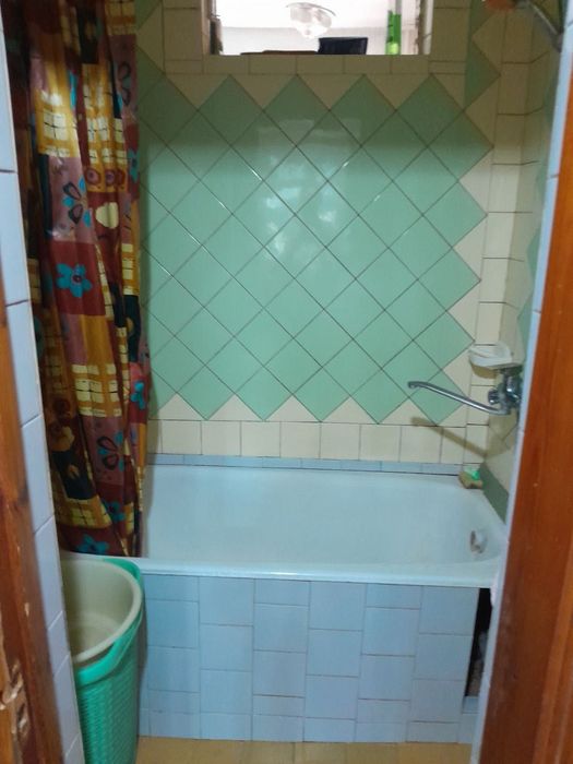 Срочно продаем 4-х комн. квартиру на Юнусабад возле ТЦ High Town